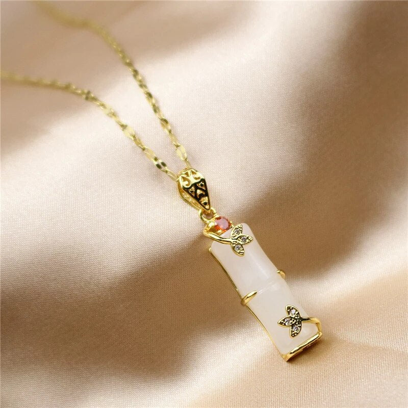 Spirituele Jade Amulet Ketting | Een Adembenemend Sieraad met Betekenis