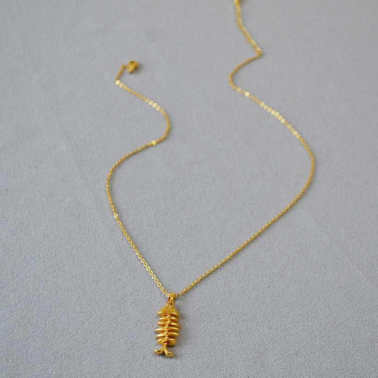 GoldenWeave Necklace - Elegante Visgraat Ketting