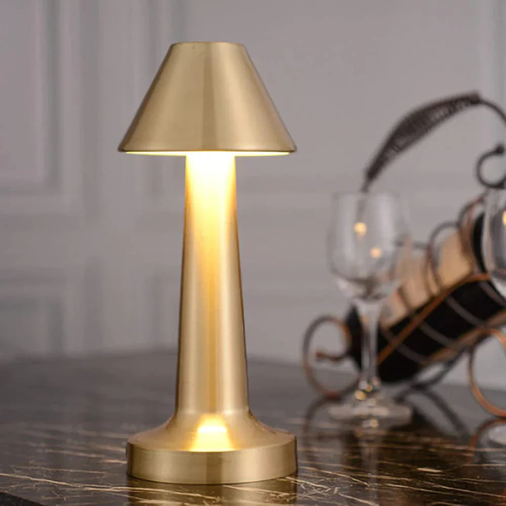 SleekGlow - Stijlvolle Moderne Tafellamp voor Interieur