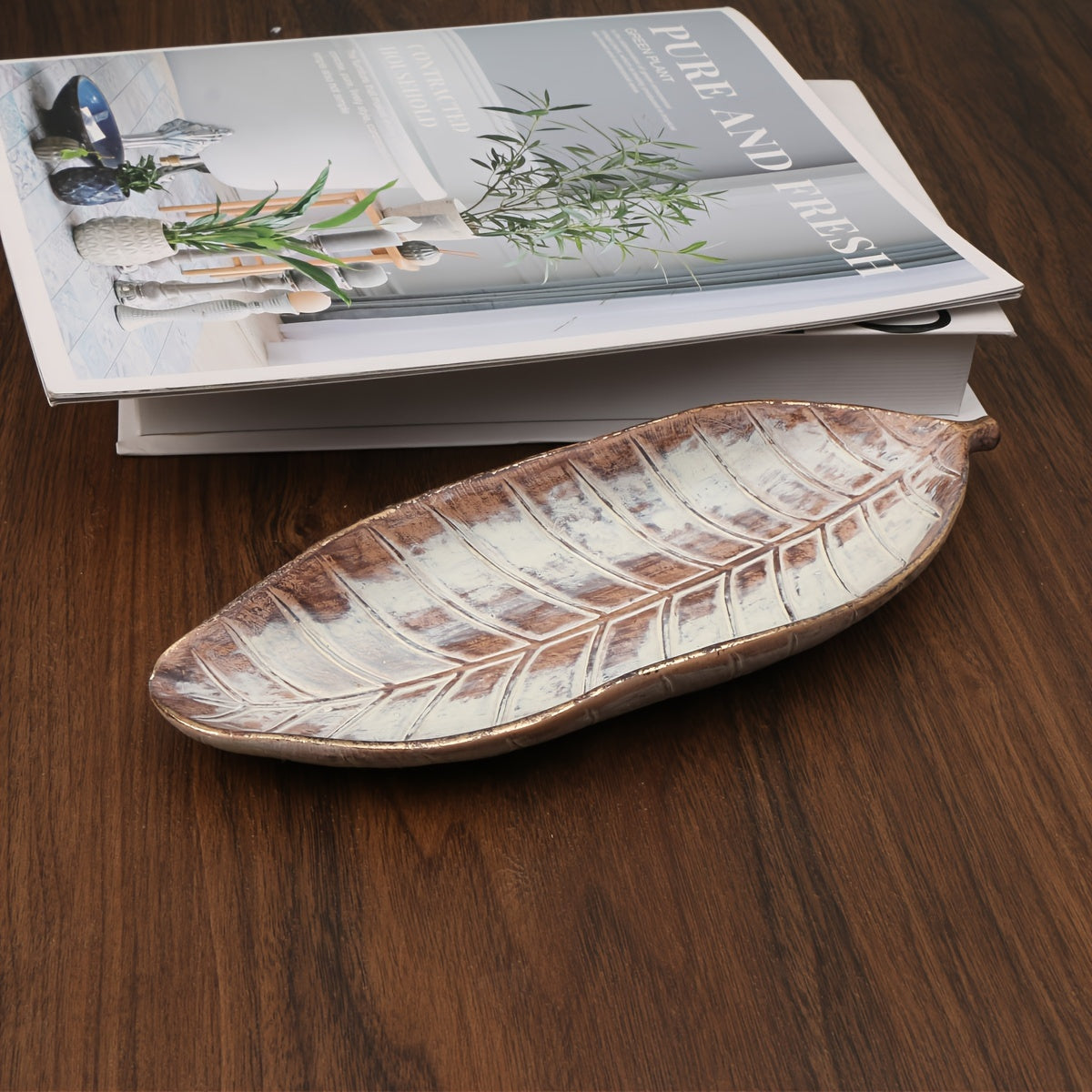 LeafTray – Elegante Hars Bladvormige Dienblad voor Interieurdecoratie