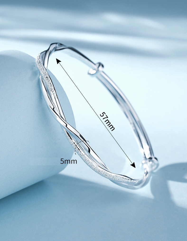 Elegante Gedraaide Zilveren Armring