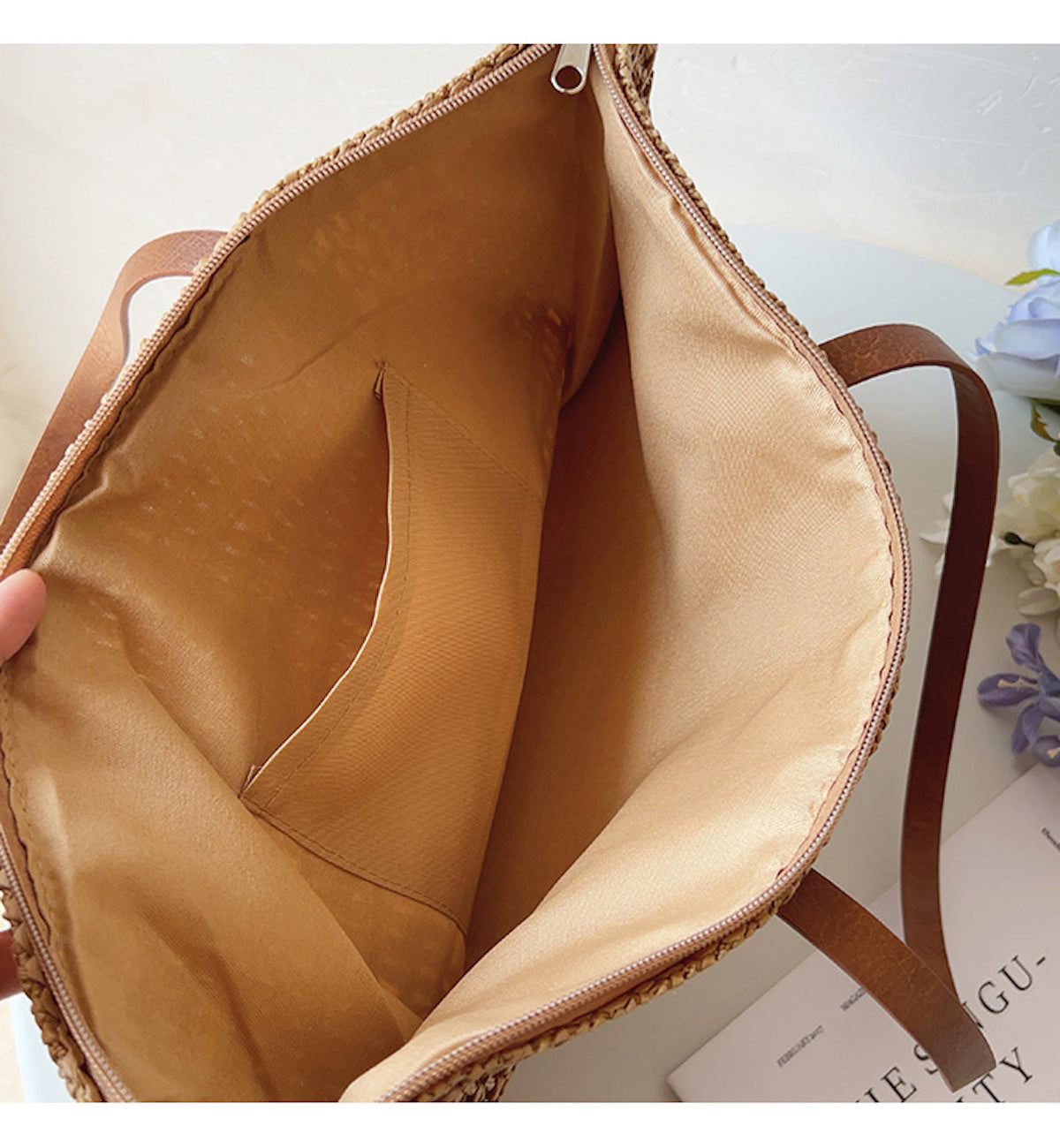 SummerBreeze Tote - Stijlvolle Rieten Tas met Leren Handvatten
