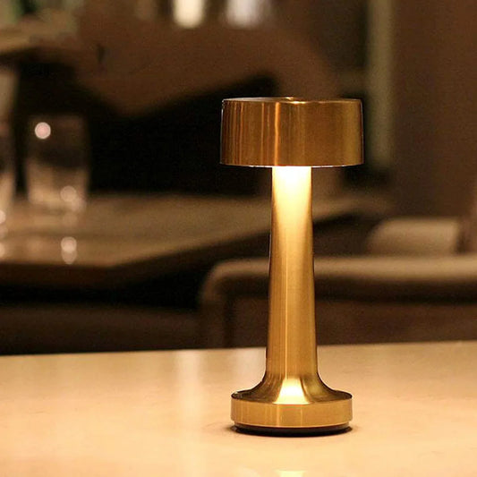 SleekGlow - Stijlvolle Moderne Tafellamp voor Interieur