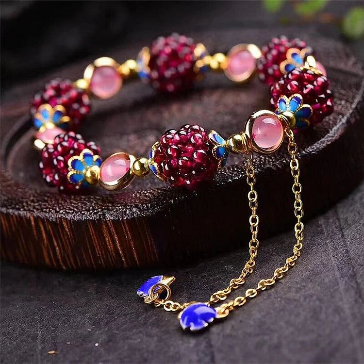 Selina's Natural Garnet Bracelet - A Touch of Elegance