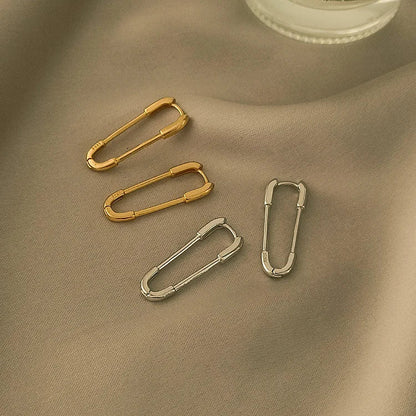Elegante Gouden en Zilveren Paperclip Oorbellen - Viola Design