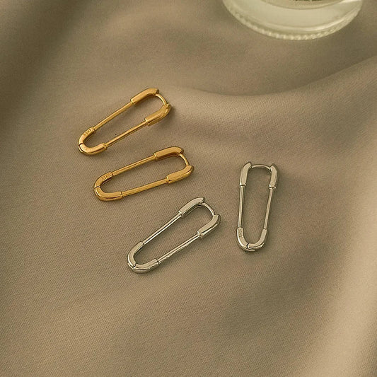 Elegante Gouden en Zilveren Paperclip Oorbellen - Viola Design