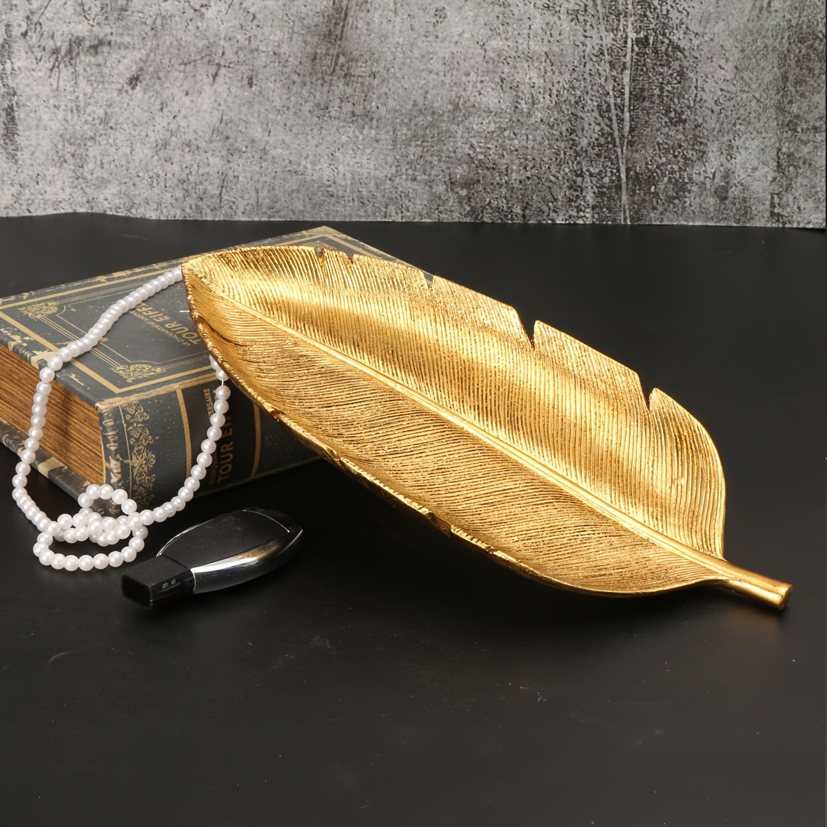 LeafTray – Elegante Hars Bladvormige Dienblad voor Interieurdecoratie