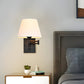 SwingLight – Verstelbare Wandlamp met Linnen Kap