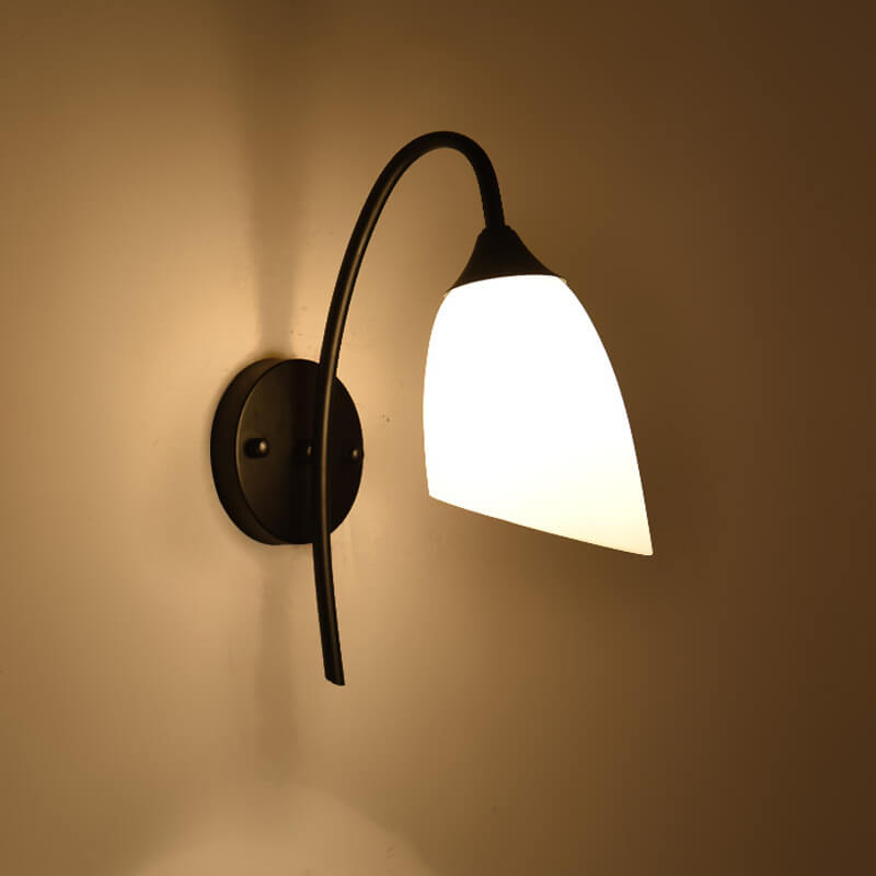 GloeiGlow – Moderne Klokvormige Wandlamp met Verstelbare Arm