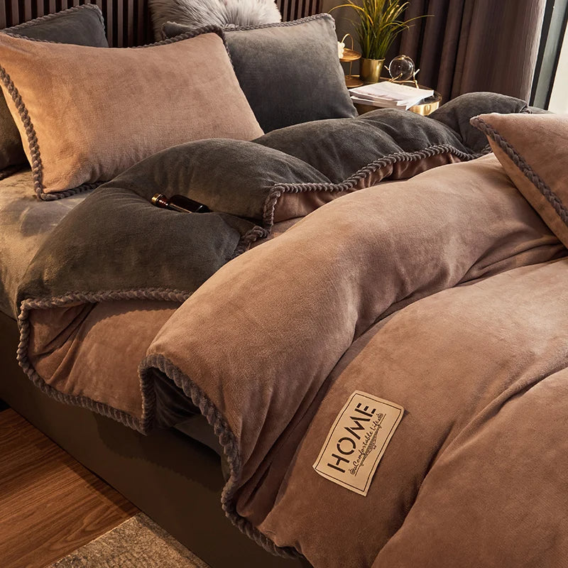 PlushHaven Luxe Fluweel Dekbedovertrekset – Kingsize Warmte & Comfort