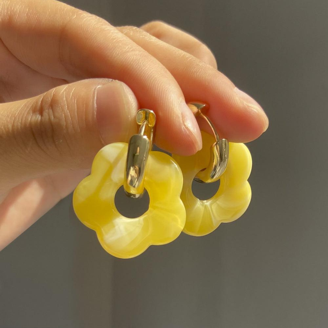 Valeria Earrings – Elegante Gouden Bloemenontwerpen