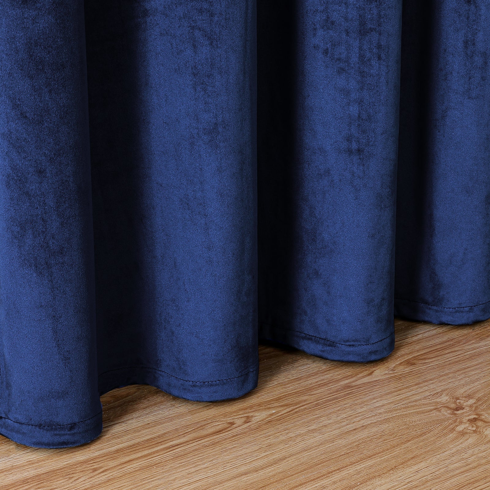 VelvetEase Curtains - Luxe Thermische Velours voor Optimaal Comfort