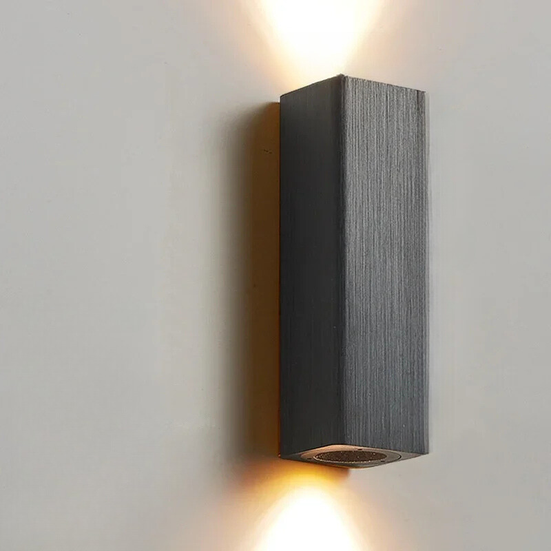 GlowLuxe - Stijlvolle LED Wandlamp voor Slaapkamer