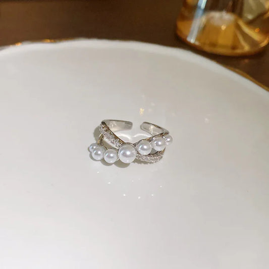 Elegante Verstelbare Vintage Ring met Stralende Zirkonia en Prachtige Parel - Isadora