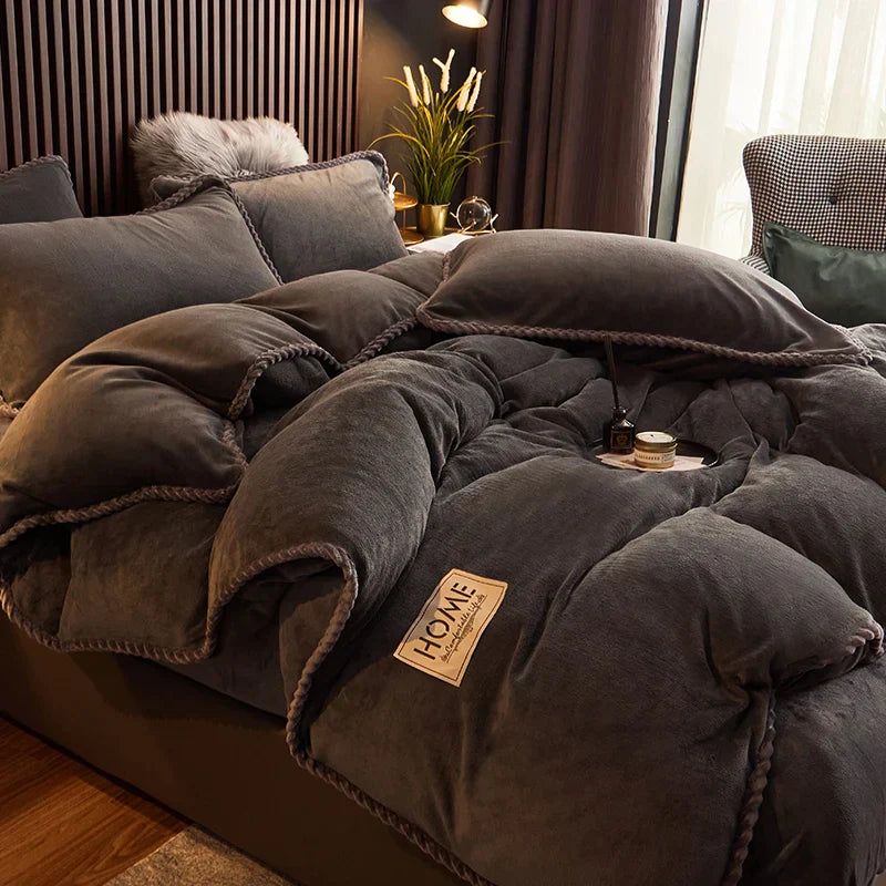 PlushHaven Luxe Fluweel Dekbedovertrekset – Kingsize Warmte & Comfort