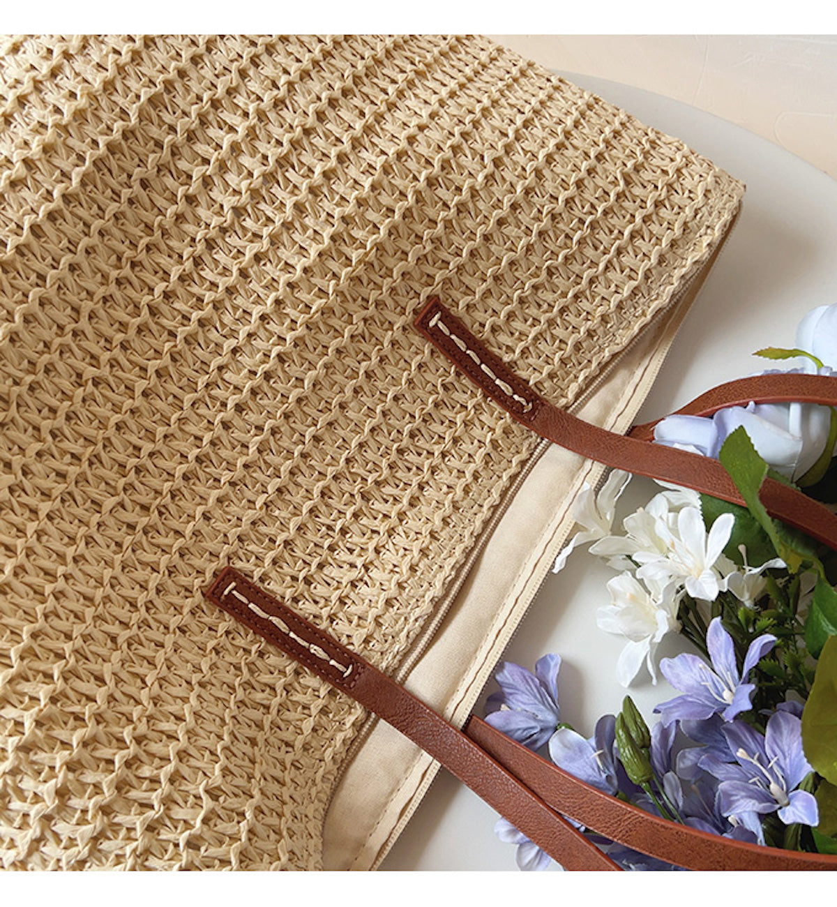 SummerBreeze Tote - Stijlvolle Rieten Tas met Leren Handvatten