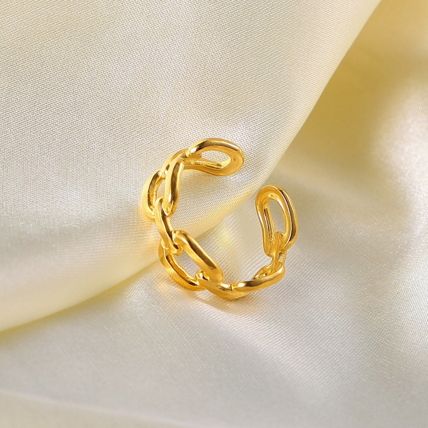 NexaTwist - Trendy Gedraaide Ring Schakel