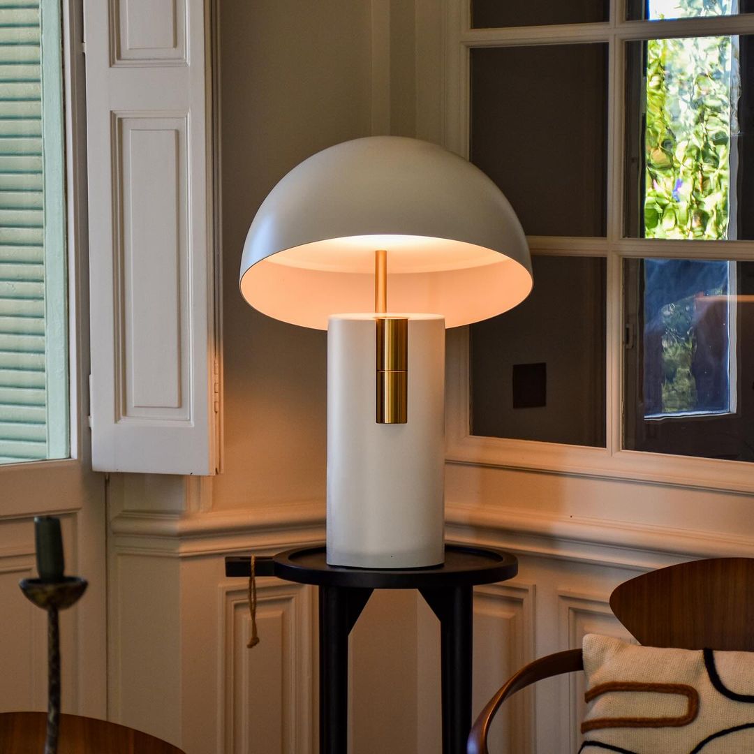 GlowAvora Table - Moderne Elegante Tafellamp voor Sfeervolle Verlichting