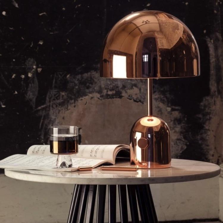 ChimeGlow Lamp - Klokvormige Elegantie voor Thuis