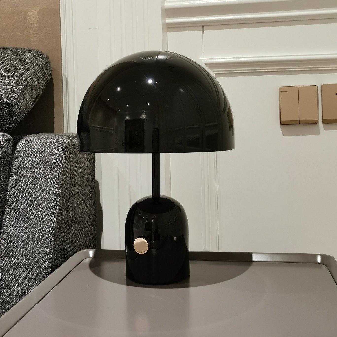 ChimeGlow Lamp - Klokvormige Elegantie voor Thuis