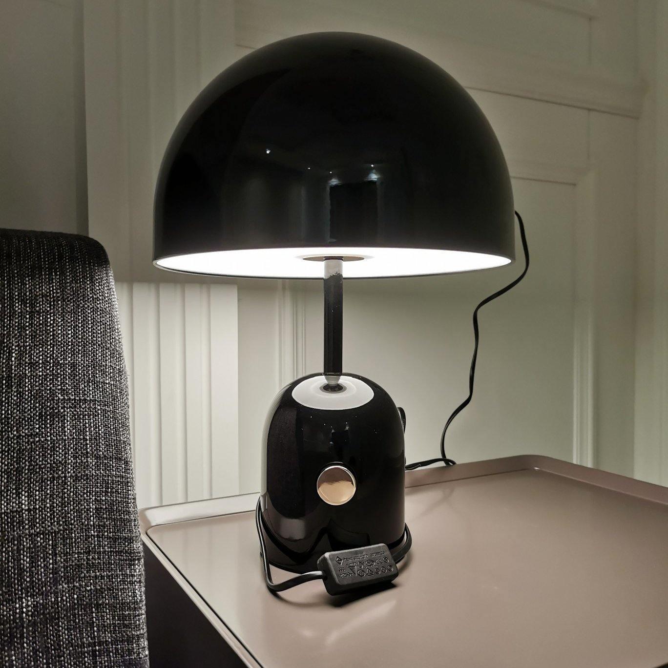 ChimeGlow Lamp - Klokvormige Elegantie voor Thuis
