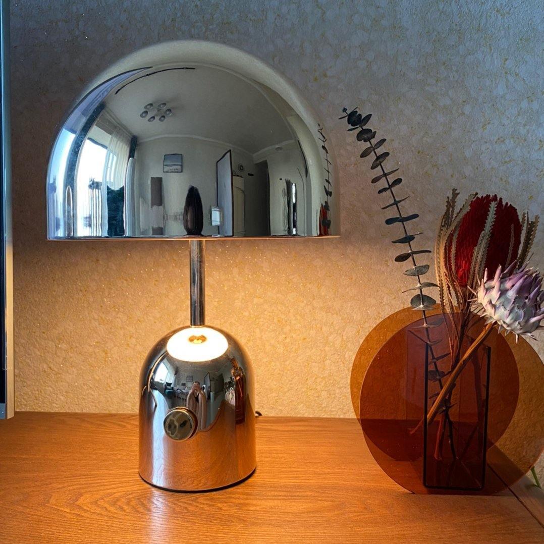 ChimeGlow Lamp - Klokvormige Elegantie voor Thuis