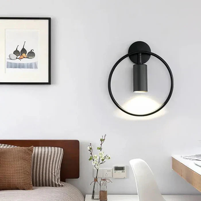 FlammeStylée – Gouden Wandlamp voor Elegante Sfeer