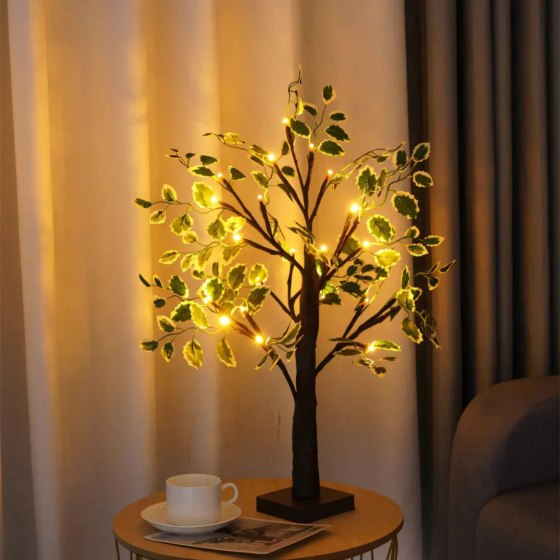 Magische BrightTree Tafellamp – Elegant Boomdesign met Warme LED Verlichting