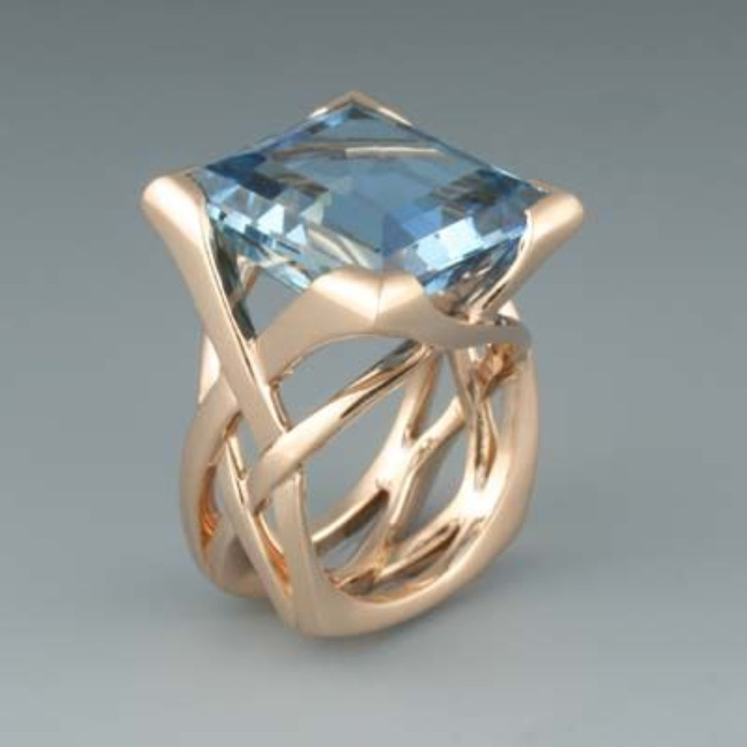 Elegante Vintage Roségouden Ring met Stralende Blauwe Zirkonia - Rosalie