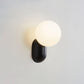 ChicGlow Resin Wandlamp – Elegantie en Energiezuinigheid in Één