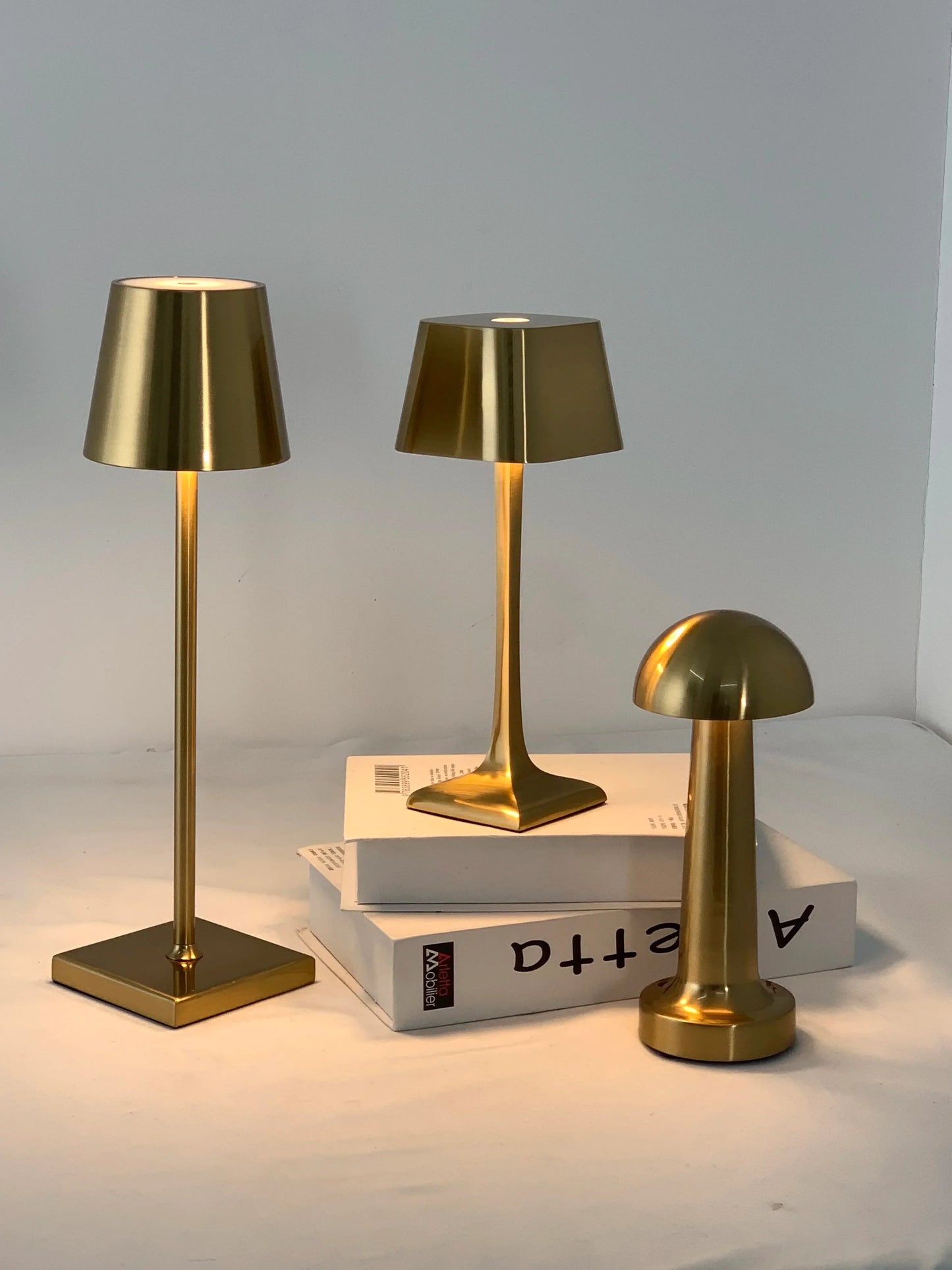 Seraphine Lumière - Draadloze Oplaadbare LED USB Vierkante Tafellamp