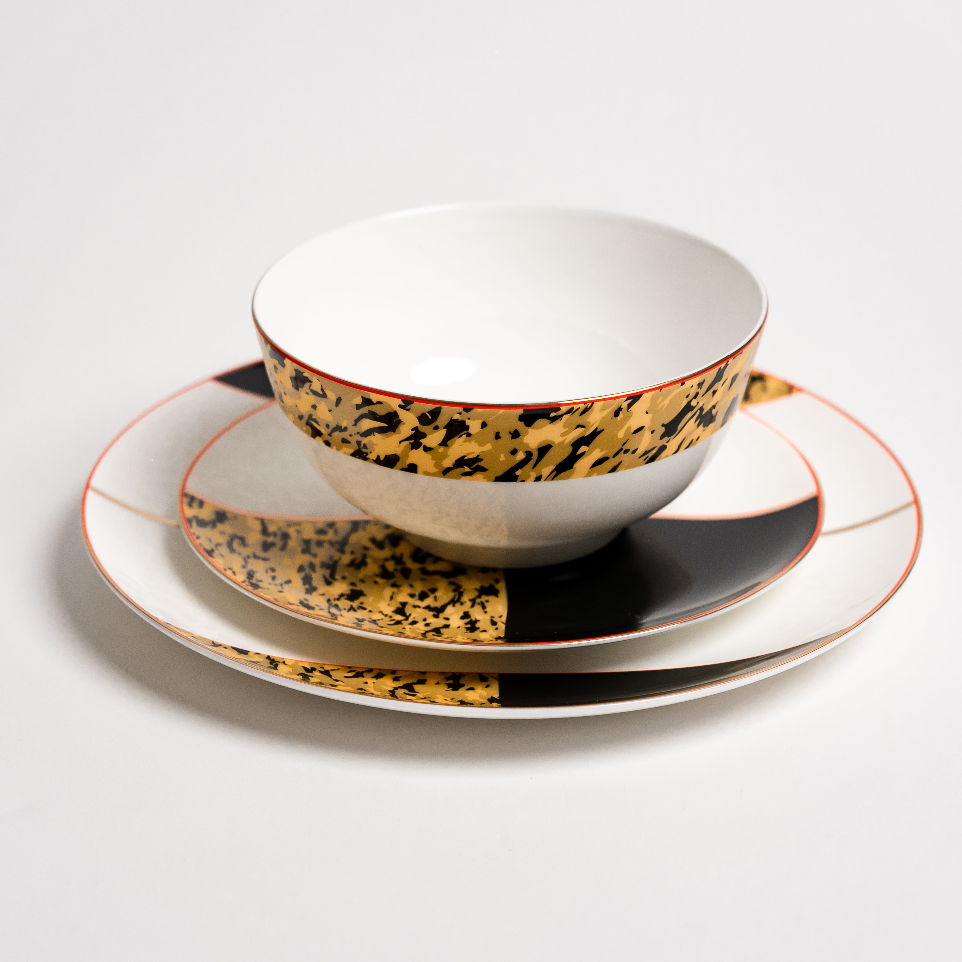 Tigress Set – Luxe Gouden en Zwarte Bordenset