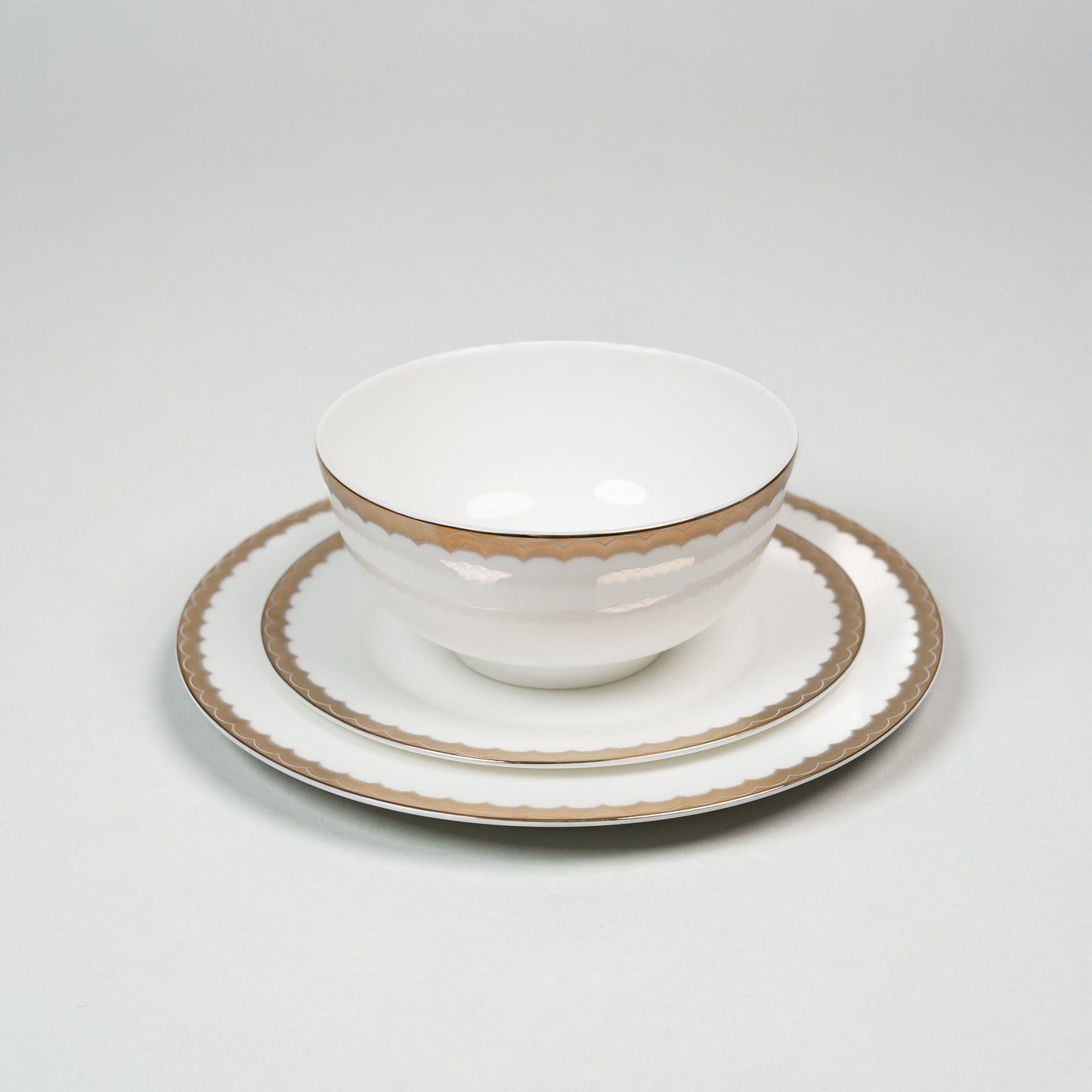 Ripple Luxe – Bordenset met Gouden Rand