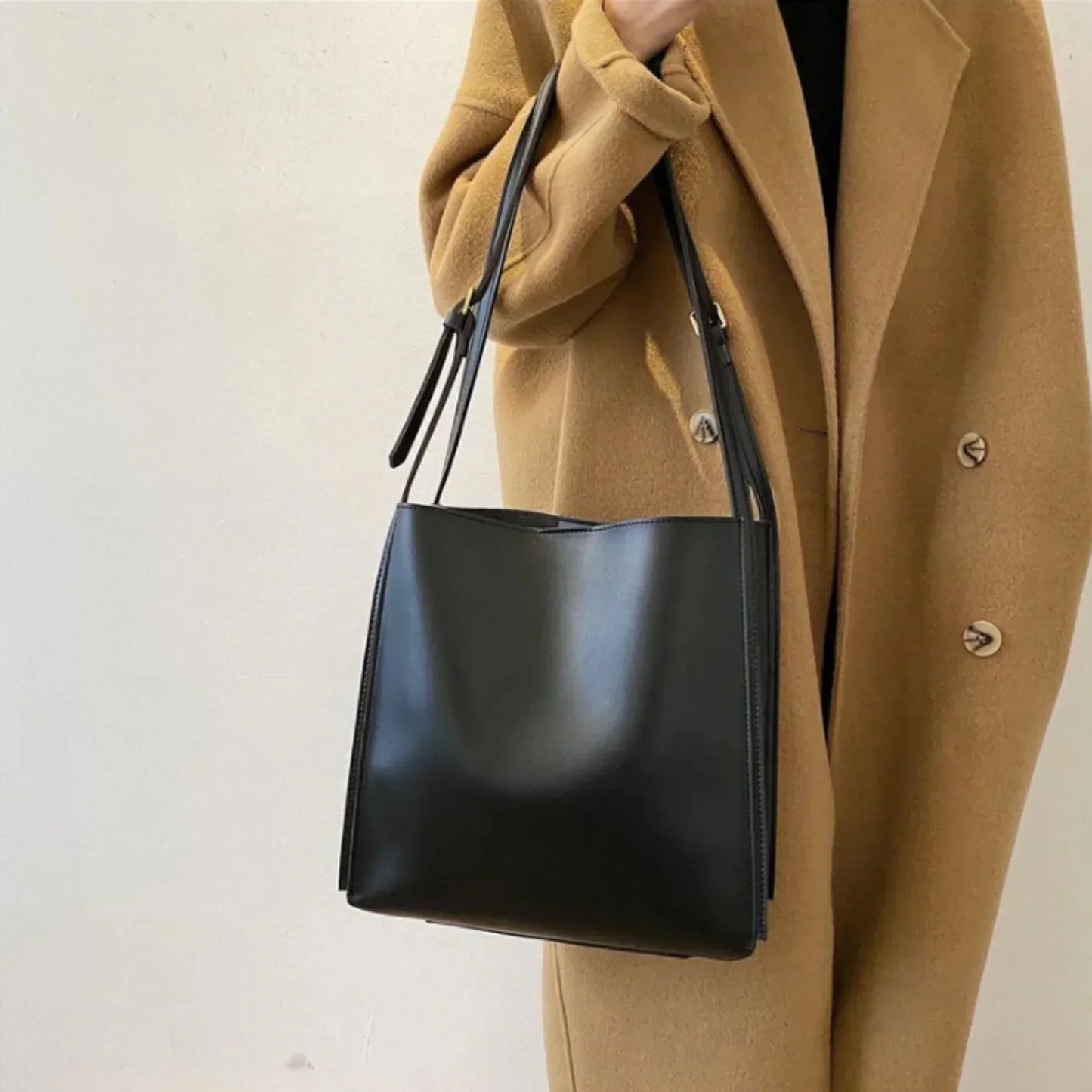 RetroChic Handbag – Vintage Stijl Mode Tas