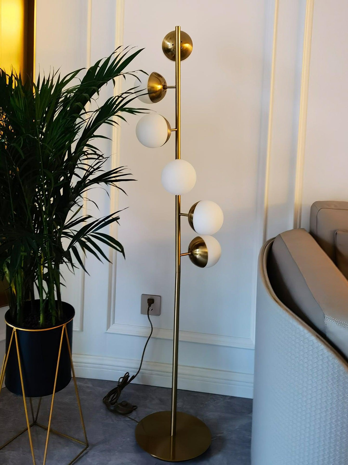Doppler LED Boomlamp - Retro Elegante LED Staande Lamp