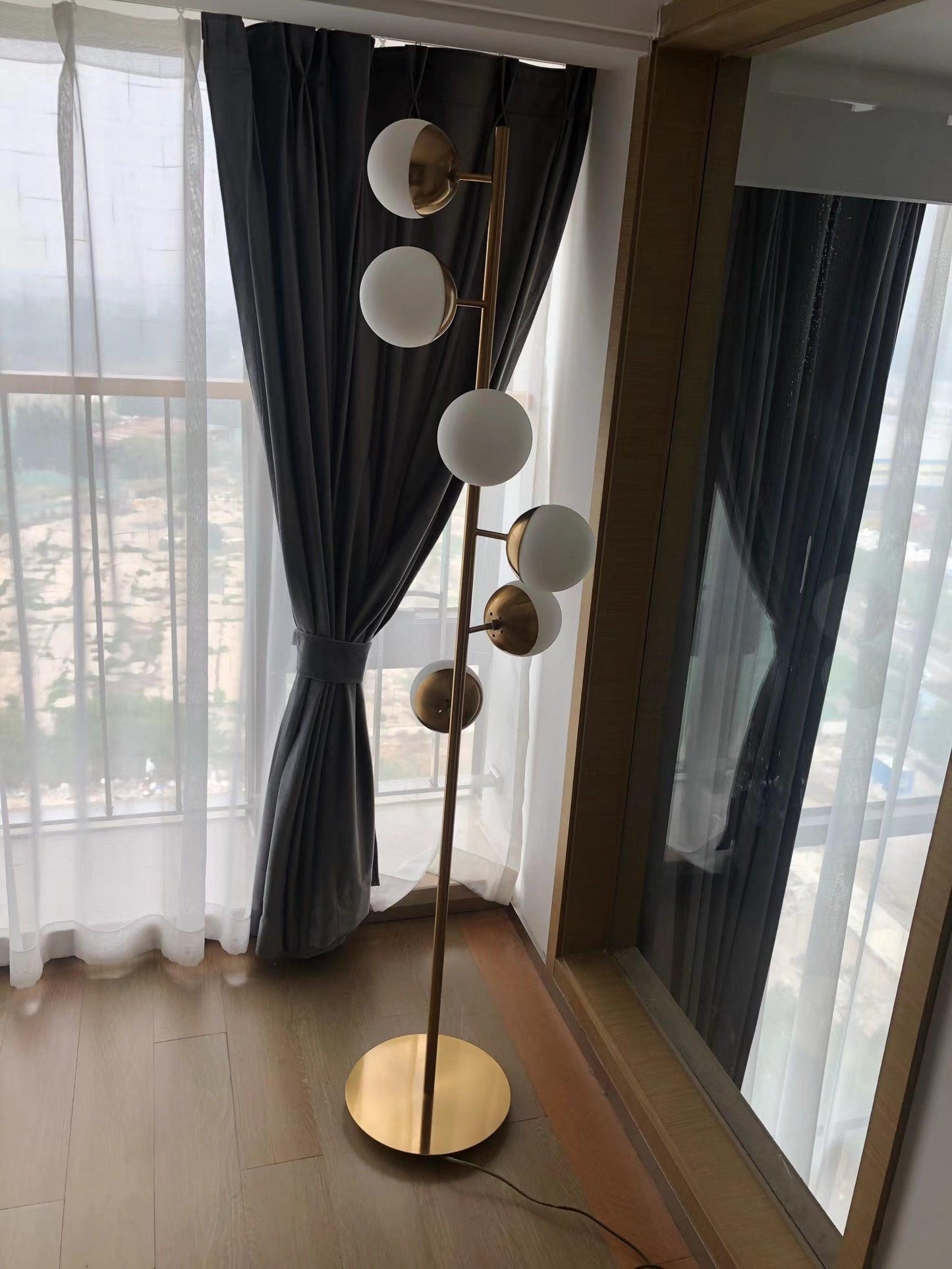 Doppler LED Boomlamp - Retro Elegante LED Staande Lamp