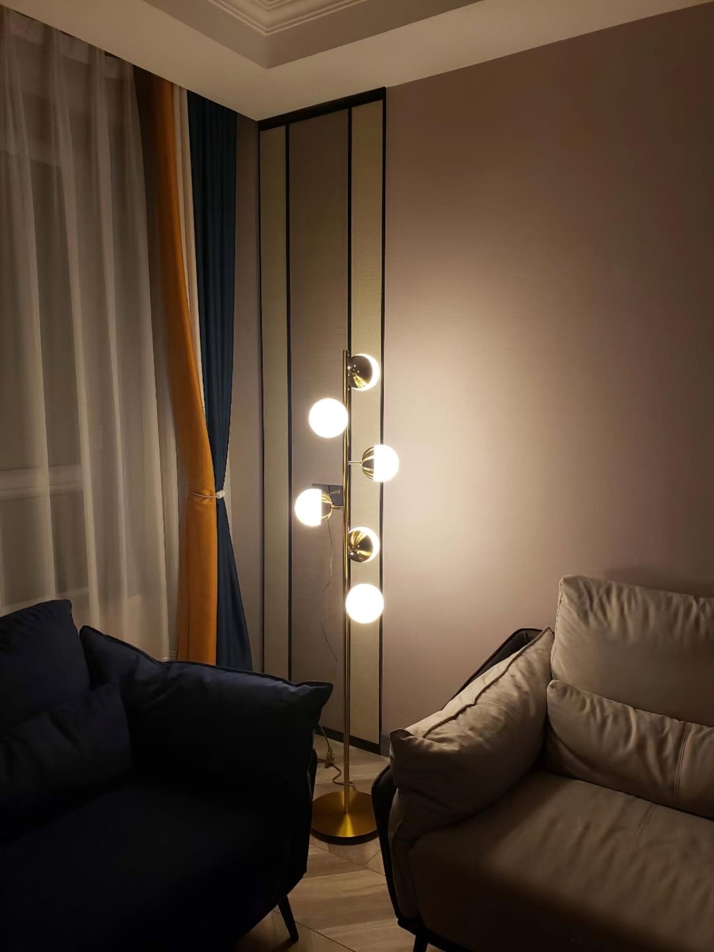 Doppler LED Boomlamp - Retro Elegante LED Staande Lamp