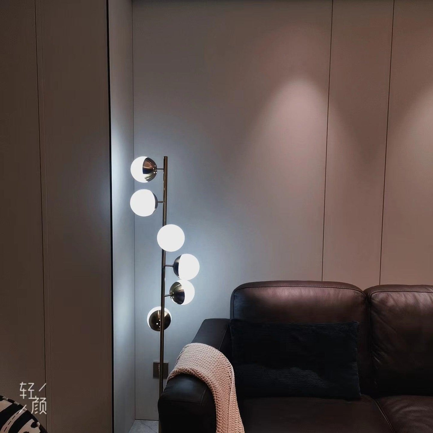 Doppler LED Boomlamp - Retro Elegante LED Staande Lamp