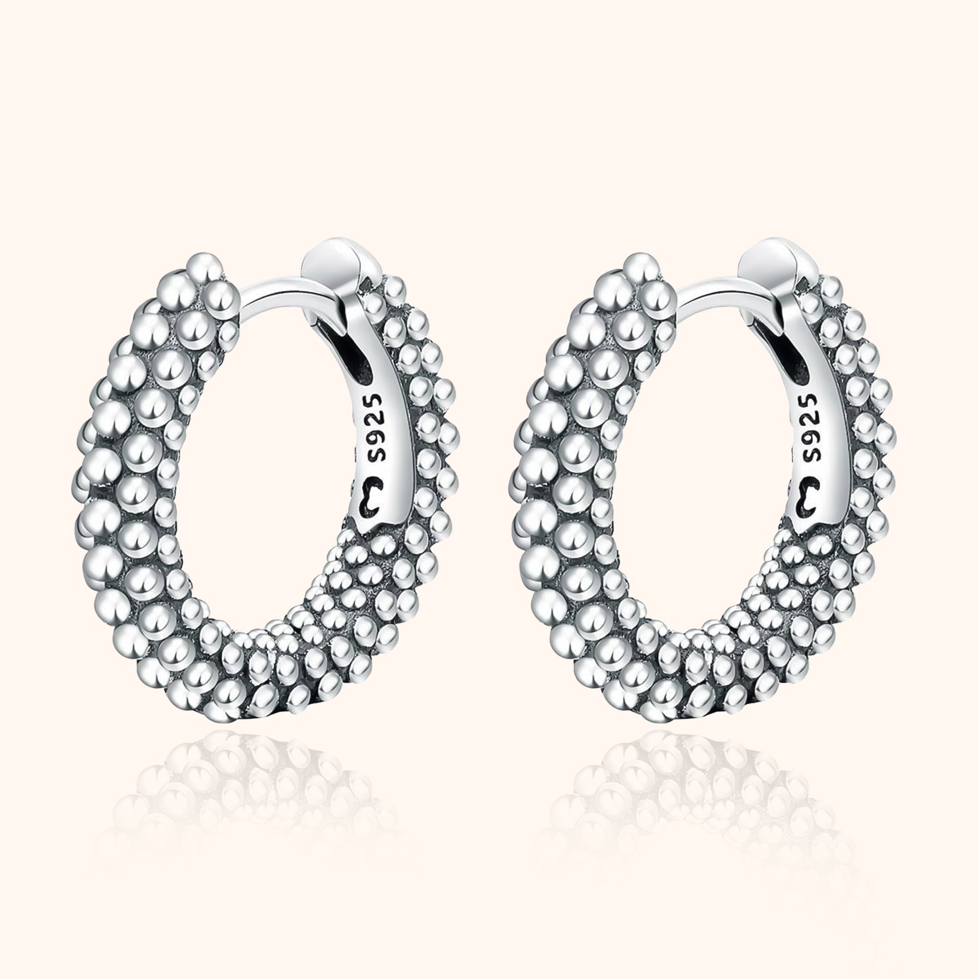 Aurilia Elegant Hoop Earrings