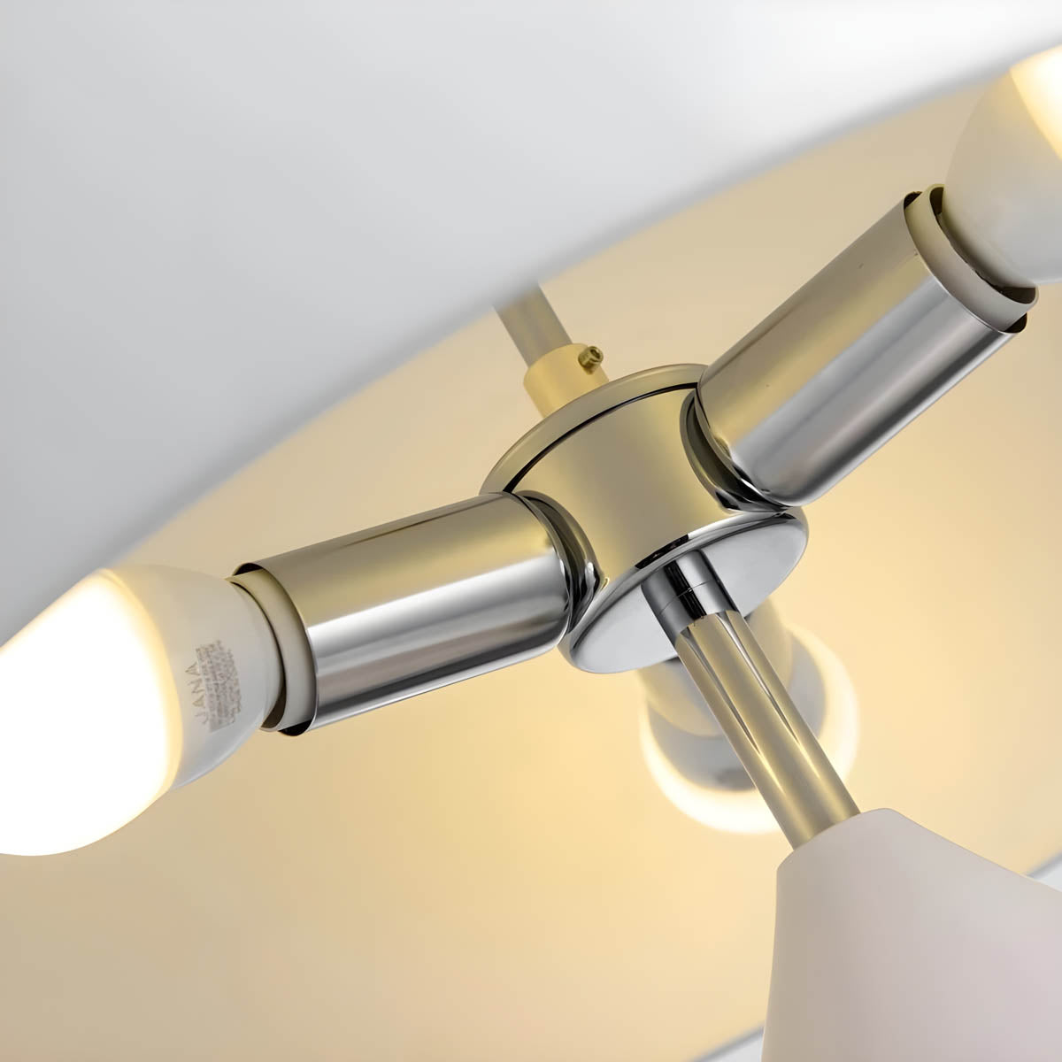 LuxeGlow Light - Stijlvolle Hanglamp voor Elke Ruimte