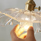 NostalgieLicht - Retro Glazen Hanglamp met Koperen Accenten