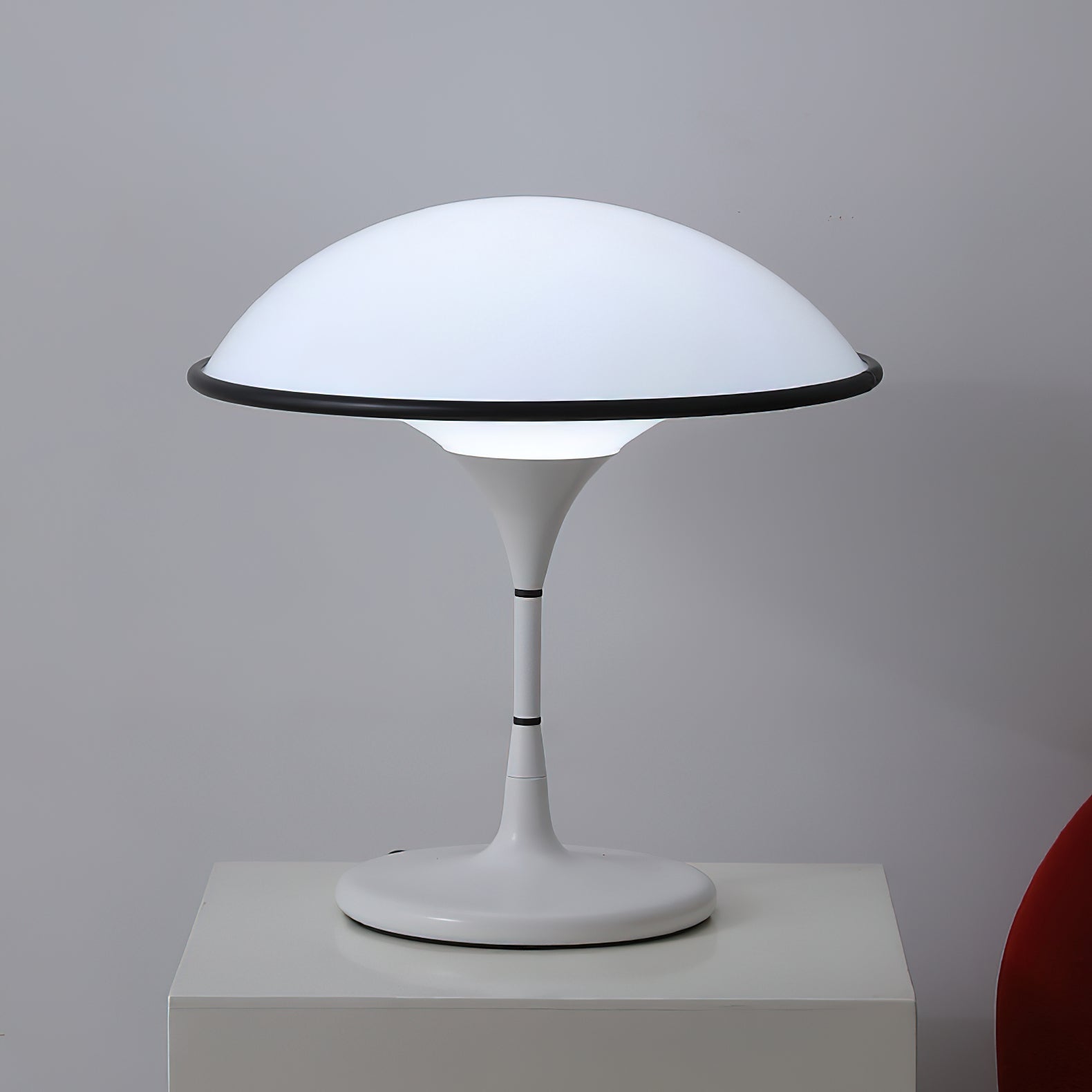 ArtistryGlow Table Lamp - Elegante Tafellamp voor Sfeervolle Verlichting