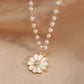 Elegante Madeliefje en Parel Hanger Ketting voor Dames - Lara Edition