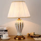 TimelessLuxe – Antieke Keramische Lamp voor Elegante Interieurs