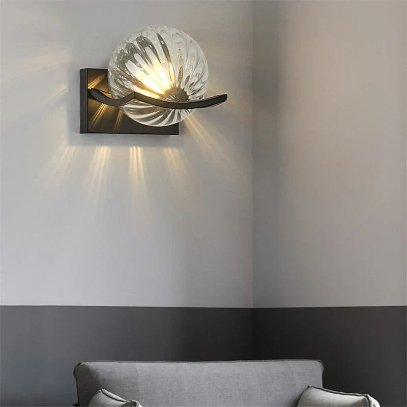 Illuminate Wandlamp - Moderne LED Glazen Wandlamp