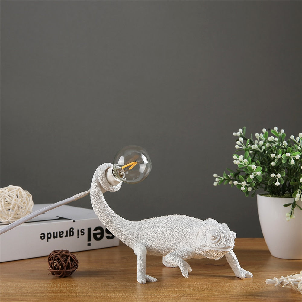 Resin Lizard Tafellamp - Elegante Hagedis Tafellamp van Hars voor Modern Interieur