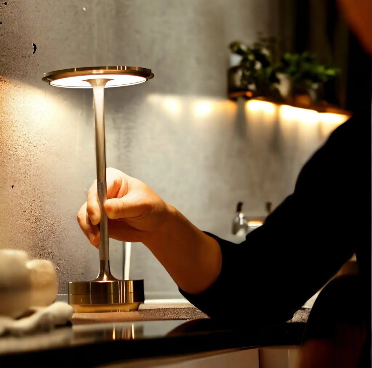 Elegante Draadloze Tafellamp met Touchbediening en Veranderlijke Lichtkleuren