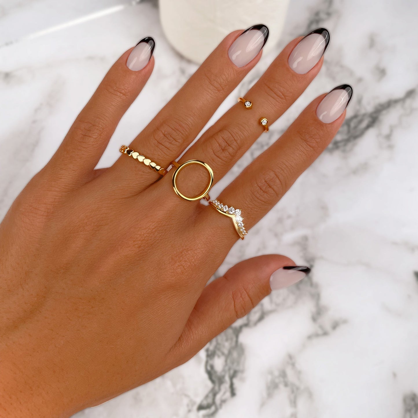 Allegra Zirkonia Crown Ring - A Touch of Elegance
