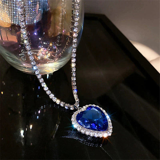 Verleidelijke Blauw Kristal Hartketting | Tijdloze Elegantie en Stijl