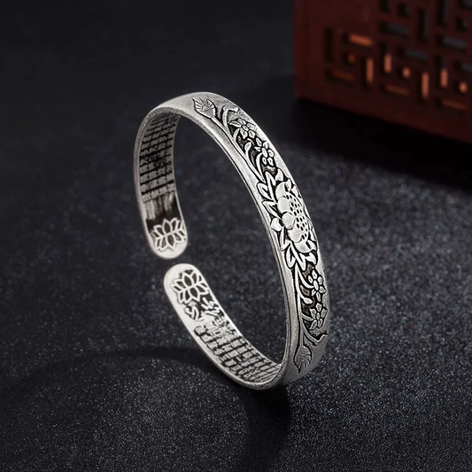 SerenitySilver Bracelet – Stijlvolle Lotusarmband
